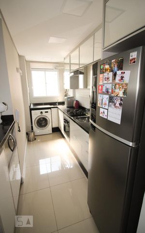 Apartamento à venda com 43m², 2 quartos e 1 vaga Apartamento à venda com 43m², 2 quartos e 1 vagaCozinha