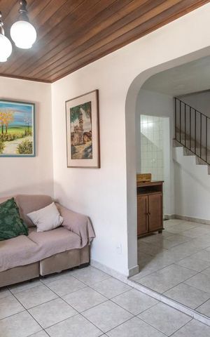 Casa para alugar com 140m², 3 quartos e 2 vagas Casa para alugar com 140m², 3 quartos e 2 vagasSala de Estar