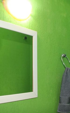 Casa de condomínio à venda com 160m², 3 quartos e 2 vagasLavabo
