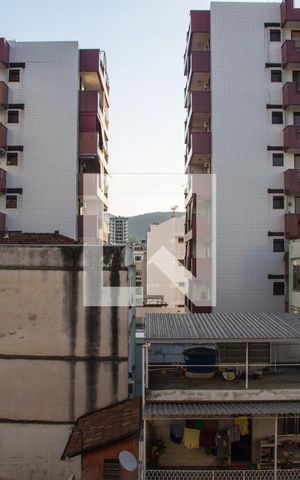 Apartamento à venda com 70m², 2 quartos e 1 vagaSala - Janela