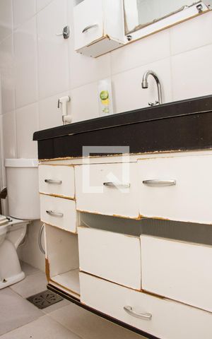 Apartamento à venda com 70m², 2 quartos e 1 vagaBanheiro Social