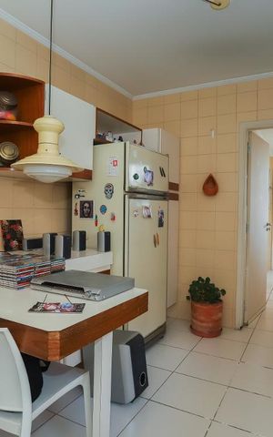 Apartamento à venda com 104m², 2 quartos e 1 vaga Apartamento à venda com 104m², 2 quartos e 1 vagaCozinha