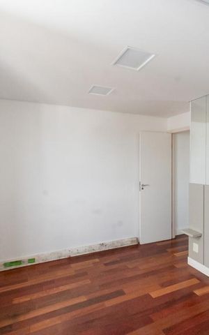 Apartamento à venda com 60m², 2 quartos e 2 vagasQuarto 2