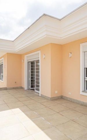 Casa de condomínio à venda com 900m², 5 quartos e sem vaga Casa de condomínio à venda com 900m², 5 quartos e sem vagaSuíte 2