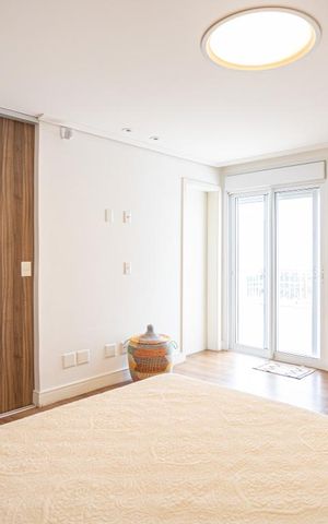 Casa de condomínio à venda com 900m², 5 quartos e sem vaga Casa de condomínio à venda com 900m², 5 quartos e sem vagaSuíte 1