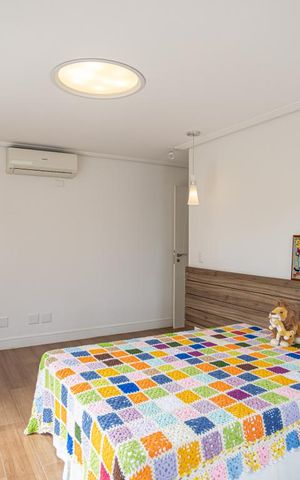 Casa de condomínio à venda com 900m², 5 quartos e sem vaga Casa de condomínio à venda com 900m², 5 quartos e sem vagaSuíte 4