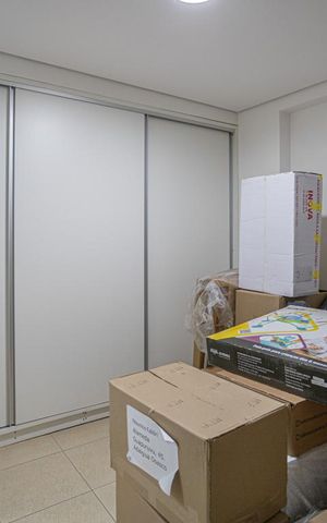 Casa de condomínio à venda com 900m², 5 quartos e sem vaga Casa de condomínio à venda com 900m², 5 quartos e sem vagaQuarto de Serviço