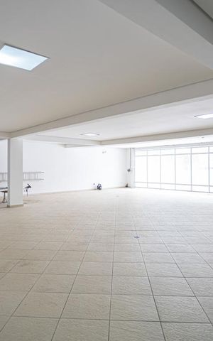 Casa de condomínio à venda com 900m², 5 quartos e sem vaga Casa de condomínio à venda com 900m², 5 quartos e sem vagaGaragem