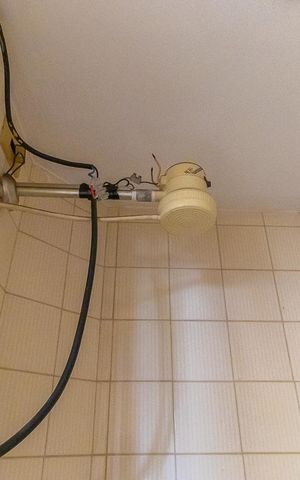 Apartamento à venda com 100m², 3 quartos e 1 vaga Apartamento à venda com 100m², 3 quartos e 1 vagaBanheiro de serviço