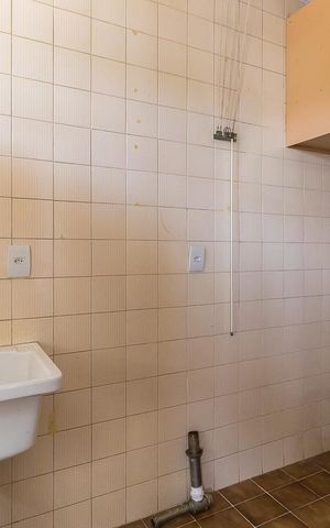 Apartamento à venda com 100m², 3 quartos e 1 vaga Apartamento à venda com 100m², 3 quartos e 1 vagaÁrea dfe serviço