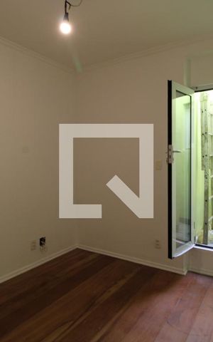 Casa à venda com 215m², 4 quartos e 1 vagaQuarto 1