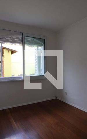 Casa à venda com 215m², 4 quartos e 1 vagaQuarto 2
