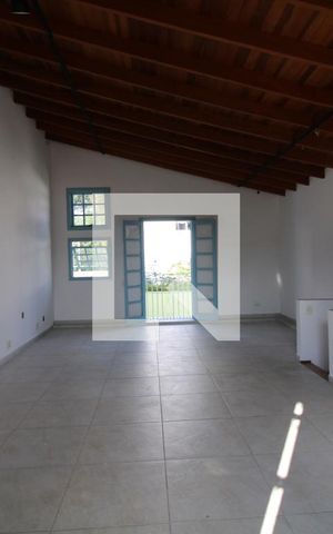 Casa à venda com 215m², 4 quartos e 1 vagaSalão