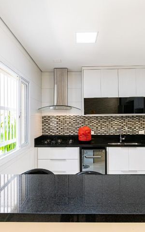 Casa à venda com 190m², 4 quartos e 2 vagasCozinha
