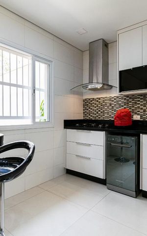 Casa à venda com 190m², 4 quartos e 2 vagasCozinha