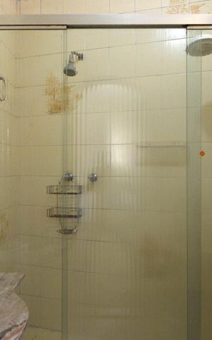 Casa à venda com 193m², 3 quartos e 3 vagasBanheiro 1
