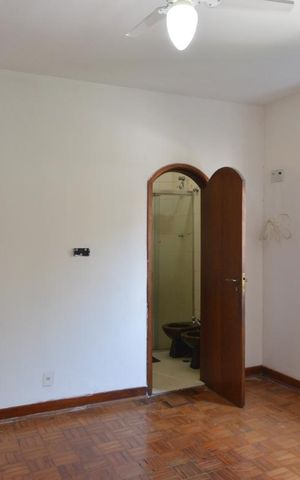 Casa à venda com 193m², 3 quartos e 3 vagasQuarto 1
