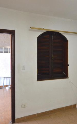 Casa à venda com 193m², 3 quartos e 3 vagasQuarto de serviço