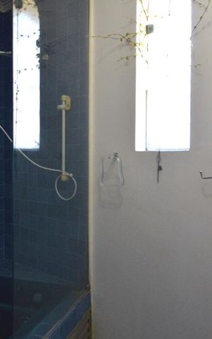 Casa à venda com 193m², 3 quartos e 3 vagasBanheiro 2