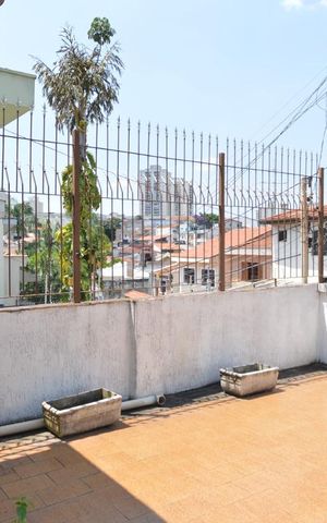 Casa à venda com 193m², 3 quartos e 3 vagasQuintal