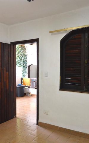 Casa à venda com 193m², 3 quartos e 3 vagasQuarto de serviço