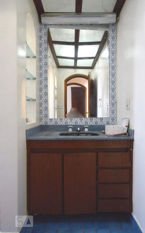 Casa à venda com 193m², 3 quartos e 3 vagasBanheiro 2