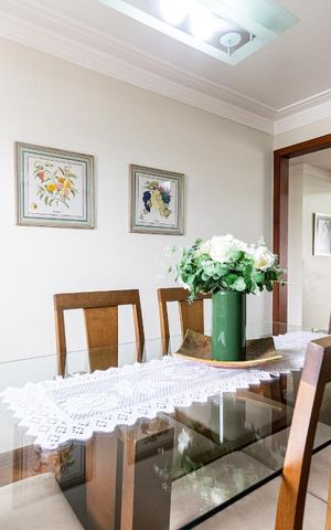 Apartamento à venda com 136m², 4 quartos e 2 vagasSala de Jantar