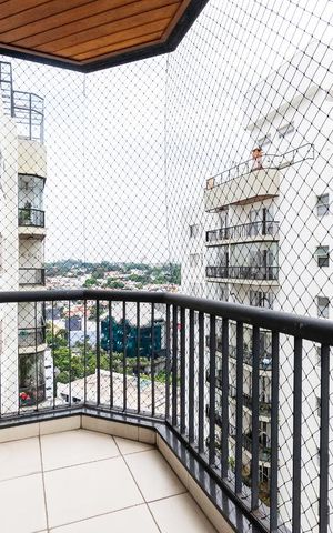 Apartamento à venda com 136m², 4 quartos e 2 vagasvaranda