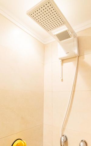 Apartamento à venda com 136m², 4 quartos e 2 vagasBanheiro 