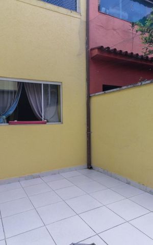 Casa à venda com 266m², 5 quartos e 1 vaga Casa à venda com 266m², 5 quartos e 1 vagaQuintal