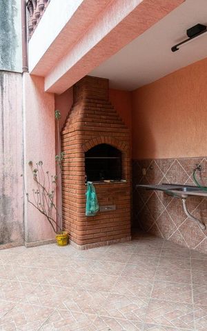 Casa para alugar com 125m², 2 quartos e 2 vagasChurrasqueira
