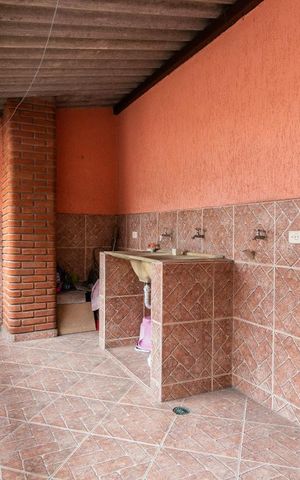 Casa para alugar com 125m², 2 quartos e 2 vagasÁrea de Serviço