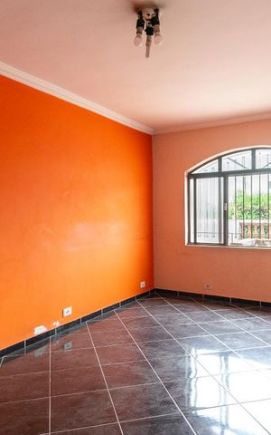 Casa para alugar com 125m², 2 quartos e 2 vagasSala