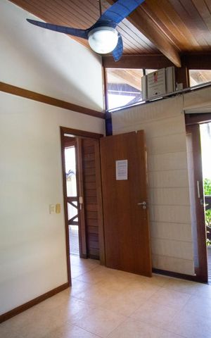 Casa de condomínio à venda com 1000m², 3 quartos e 2 vagas Casa de condomínio à venda com 1000m², 3 quartos e 2 vagasQuarto 1