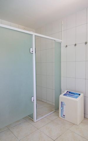 Casa de condomínio à venda com 1000m², 3 quartos e 2 vagas Casa de condomínio à venda com 1000m², 3 quartos e 2 vagasSauna