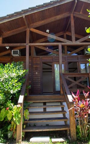 Casa de condomínio à venda com 1000m², 3 quartos e 2 vagas Casa de condomínio à venda com 1000m², 3 quartos e 2 vagasFrente da Casa