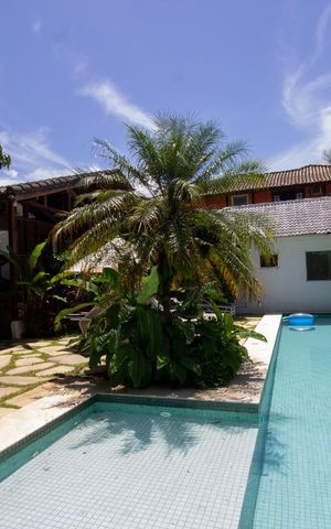 Casa de condomínio à venda com 1000m², 3 quartos e 2 vagas Casa de condomínio à venda com 1000m², 3 quartos e 2 vagasQuintal