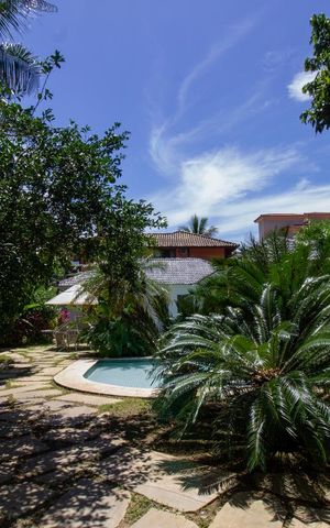 Casa de condomínio à venda com 1000m², 3 quartos e 2 vagas Casa de condomínio à venda com 1000m², 3 quartos e 2 vagasQuintal