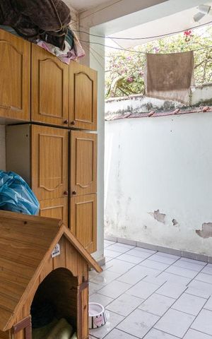 Casa à venda com 299m², 2 quartos e 2 vagas Casa à venda com 299m², 2 quartos e 2 vagasÁrea de Serviço