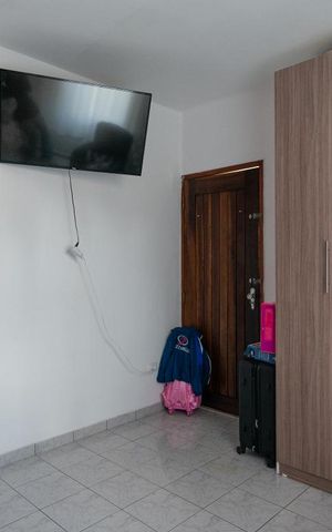Casa à venda com 299m², 2 quartos e 2 vagas Casa à venda com 299m², 2 quartos e 2 vagasQuarto 2