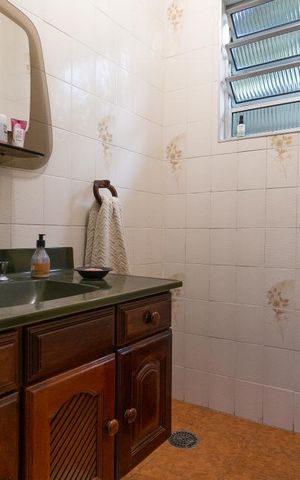 Casa à venda com 299m², 2 quartos e 2 vagas Casa à venda com 299m², 2 quartos e 2 vagasLavabo