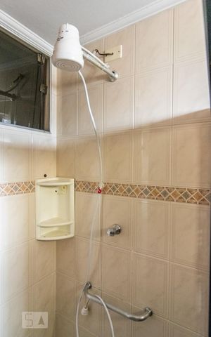 Apartamento à venda com 92m², 2 quartos e 1 vaga Apartamento à venda com 92m², 2 quartos e 1 vagaBanheiro