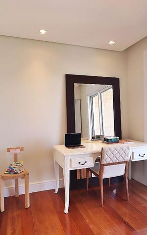 Apartamento à venda com 227m², 3 quartos e 4 vagasSuíte 2