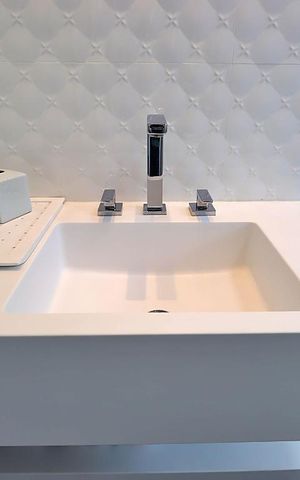 Apartamento à venda com 227m², 3 quartos e 4 vagasBanheiro da Suíte 3