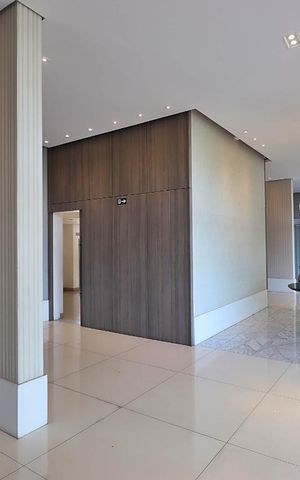 Apartamento à venda com 227m², 3 quartos e 4 vagasHall