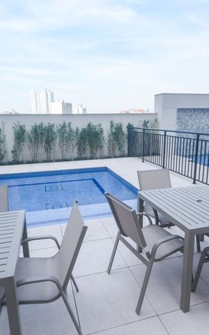 Apartamento à venda com 62m², 2 quartos e 2 vagas Apartamento à venda com 62m², 2 quartos e 2 vagasÁrea comum - Piscina
