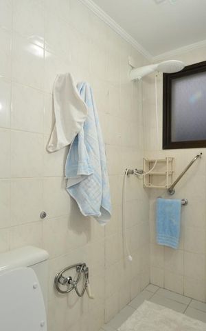 Apartamento à venda com 132m², 4 quartos e 3 vagasBanheiro Social