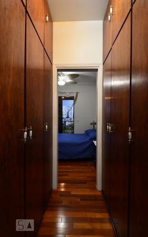 Apartamento à venda com 132m², 4 quartos e 3 vagasCloset