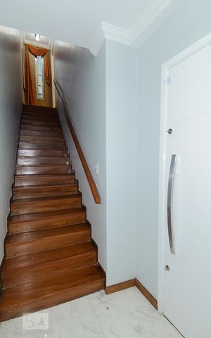 Casa à venda com 411m², 5 quartos e 8 vagas Casa à venda com 411m², 5 quartos e 8 vagasEntrada da Sala