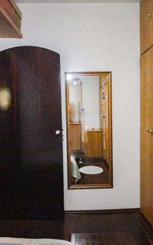 Casa à venda com 150m², 3 quartos e 3 vagasquarto 2